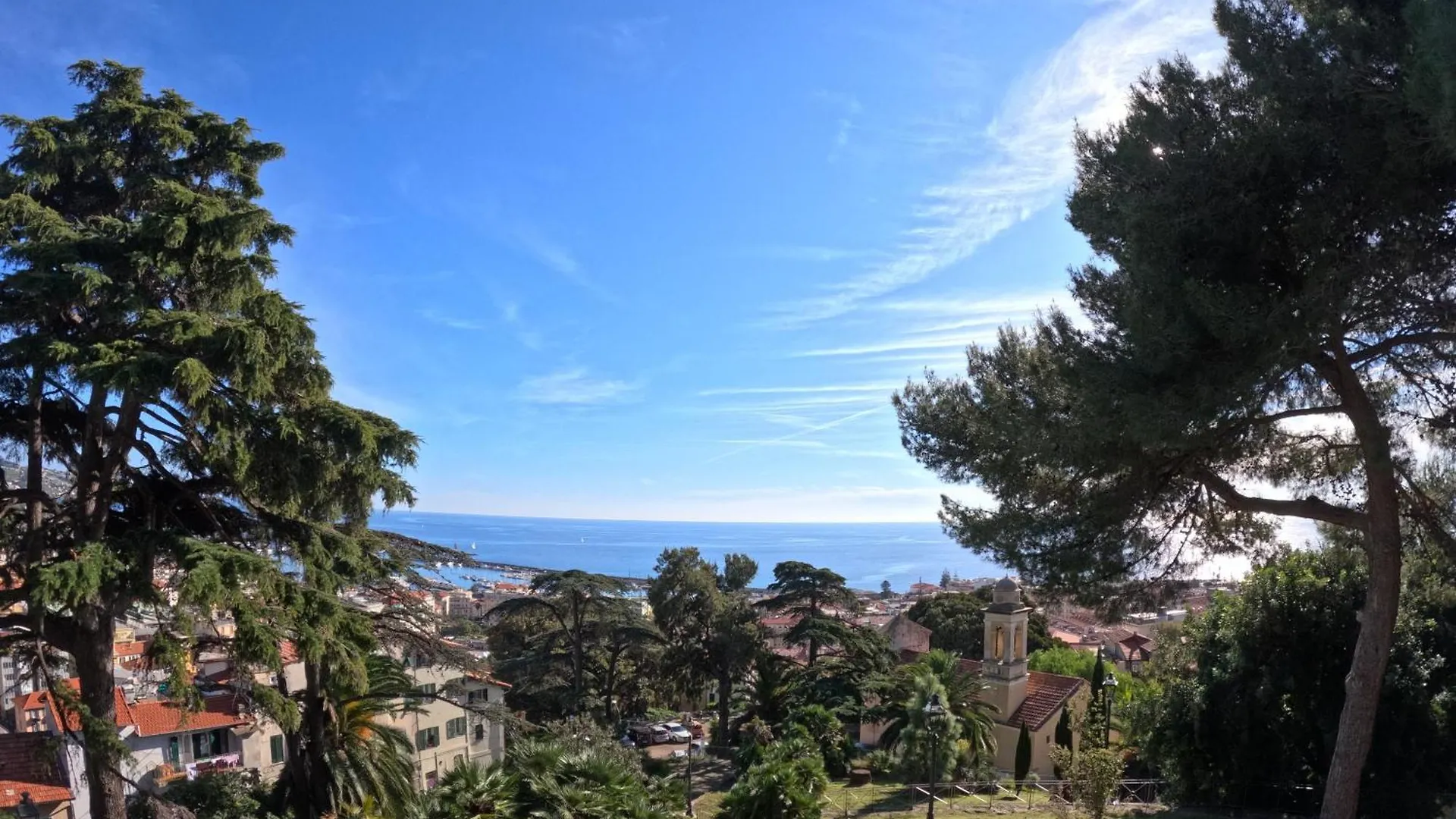 Blue Iris Home Sanremo Holiday home